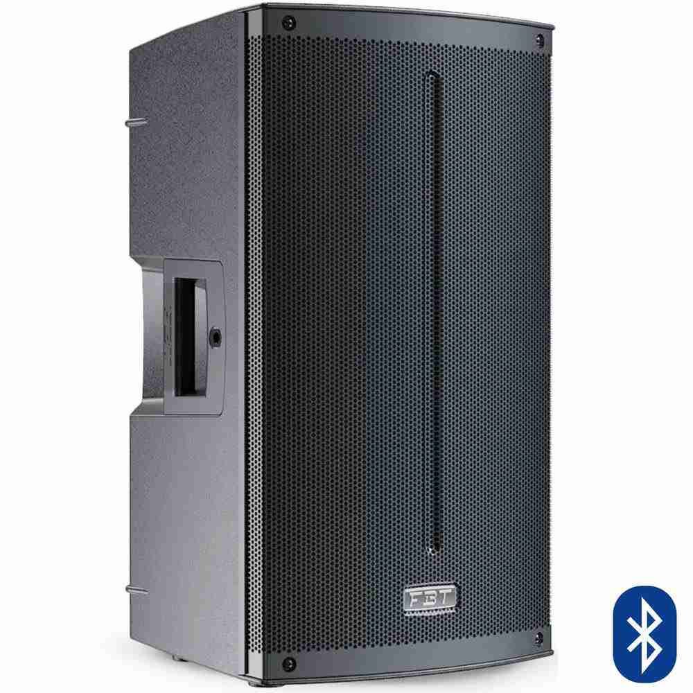 Cassa attiva FBT X-Lite 115A con Bluetooth vista frontale con griglia metallica nera e logo FBT.