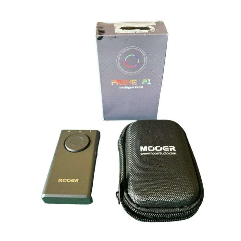 Multieffetto Mooer Prime P1 per chitarra e basso con custodia e confezione originale.