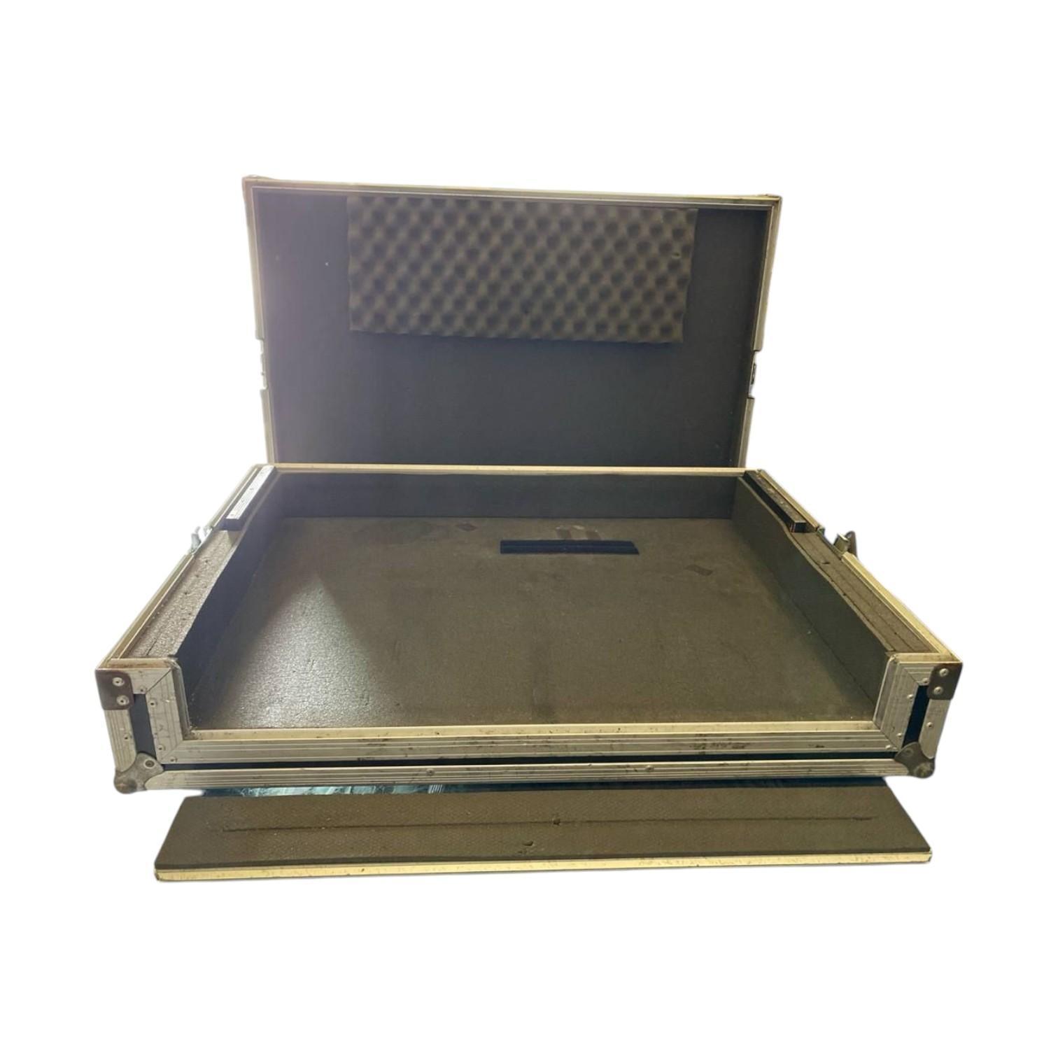 RCH Flight Case per Consolle DJ / Mixer - 66 x 48 x 14 cm USATO