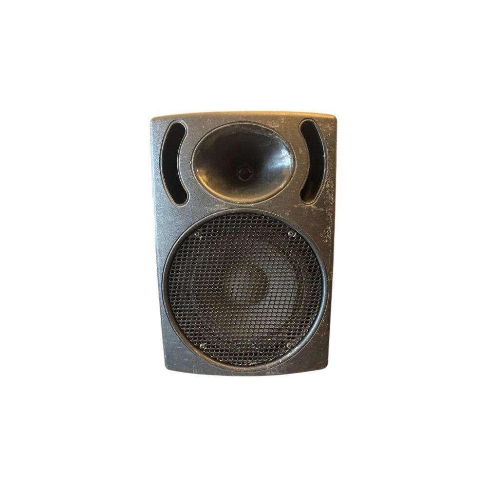 Cassa attiva Proel NEXT 8 FBA vista frontale, con griglia metallica e tromba per alti.