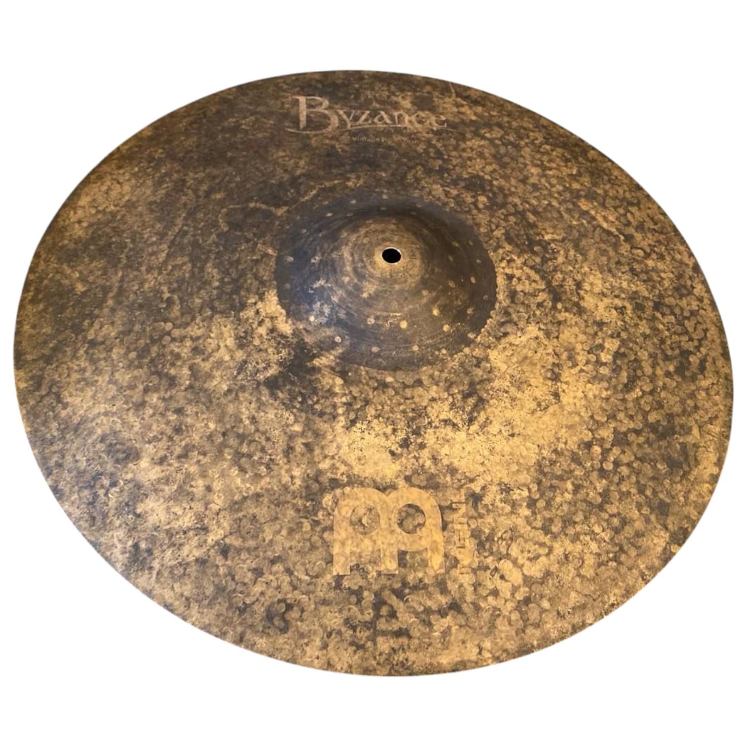 Piatto Meinl Byzance con superficie marcata, logo Byzance e foro centrale di montaggio