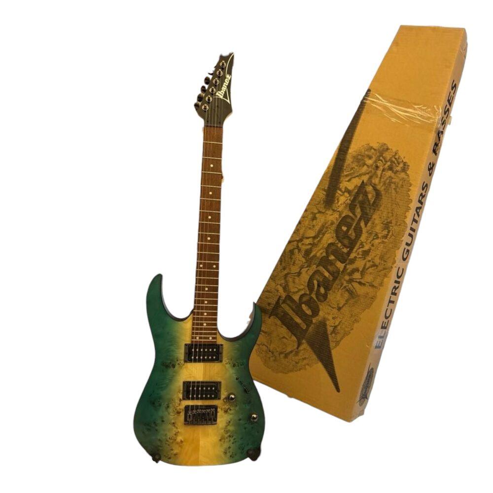 Chitarra elettrica Ibanez RG421PB con doppio humbucker e confezione originale